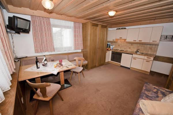 Charlys Ferienwohnung Samnaun Esterno foto